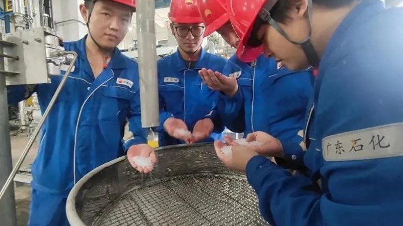 建筑用硅酮胶粘剂：型号规格解析与选型要点
