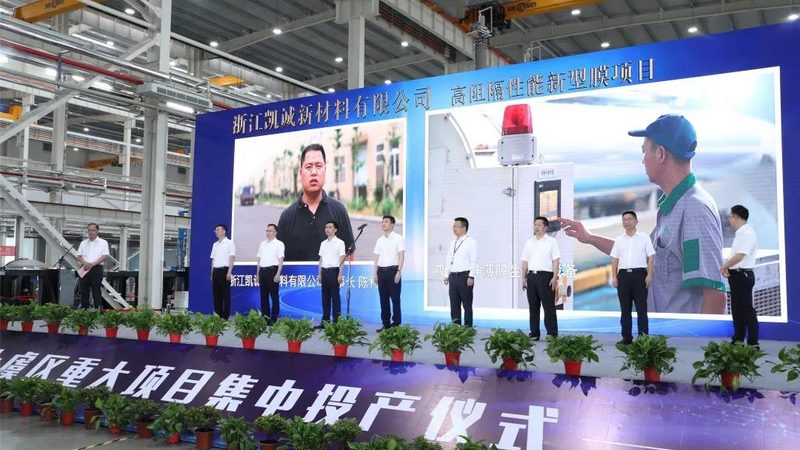 以下是一些在市场上具有较高知名度和良好口碑的上海新材料品牌：